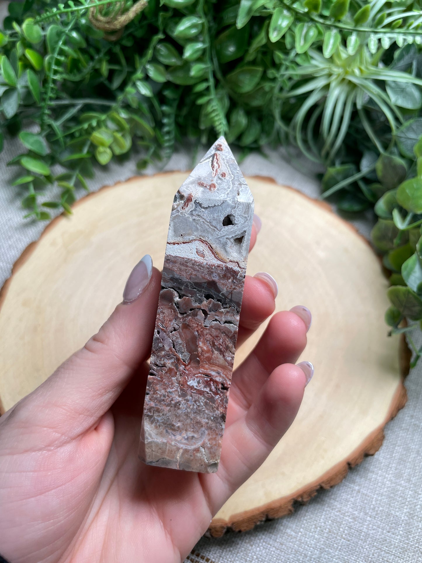Lace Agate Tower