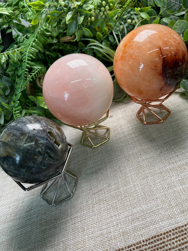Metal Sphere Holder