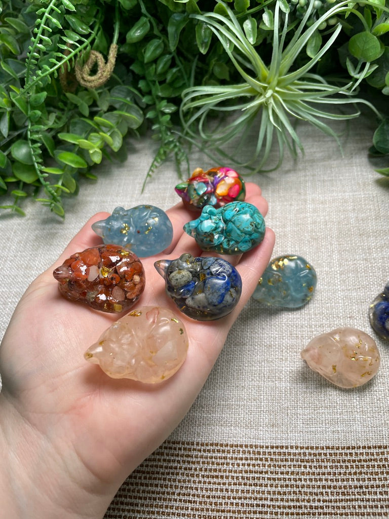 Resin Crystal Chip Sleeping Cat