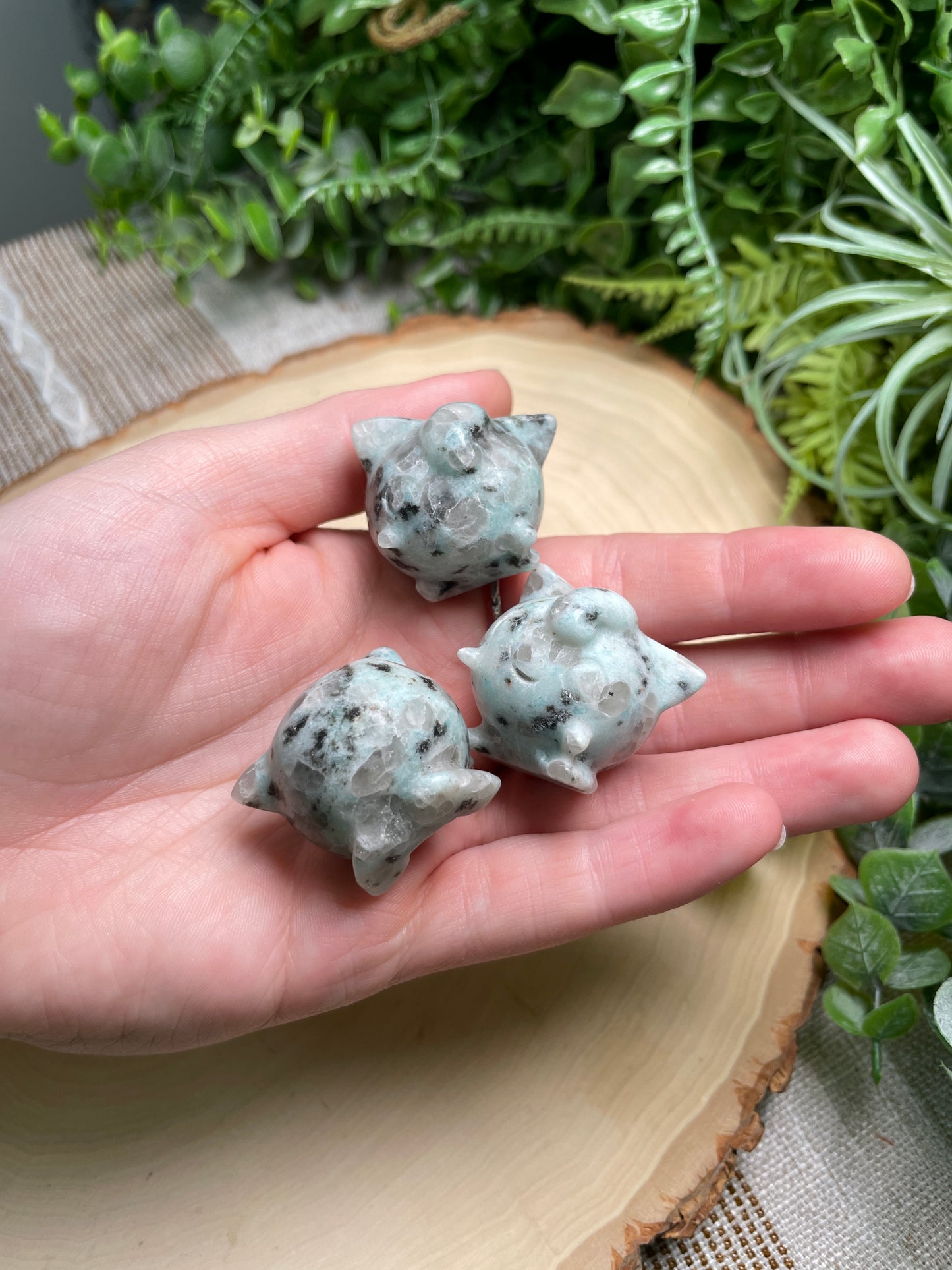 Crystal Jigglypuff (dark moss agate available)
