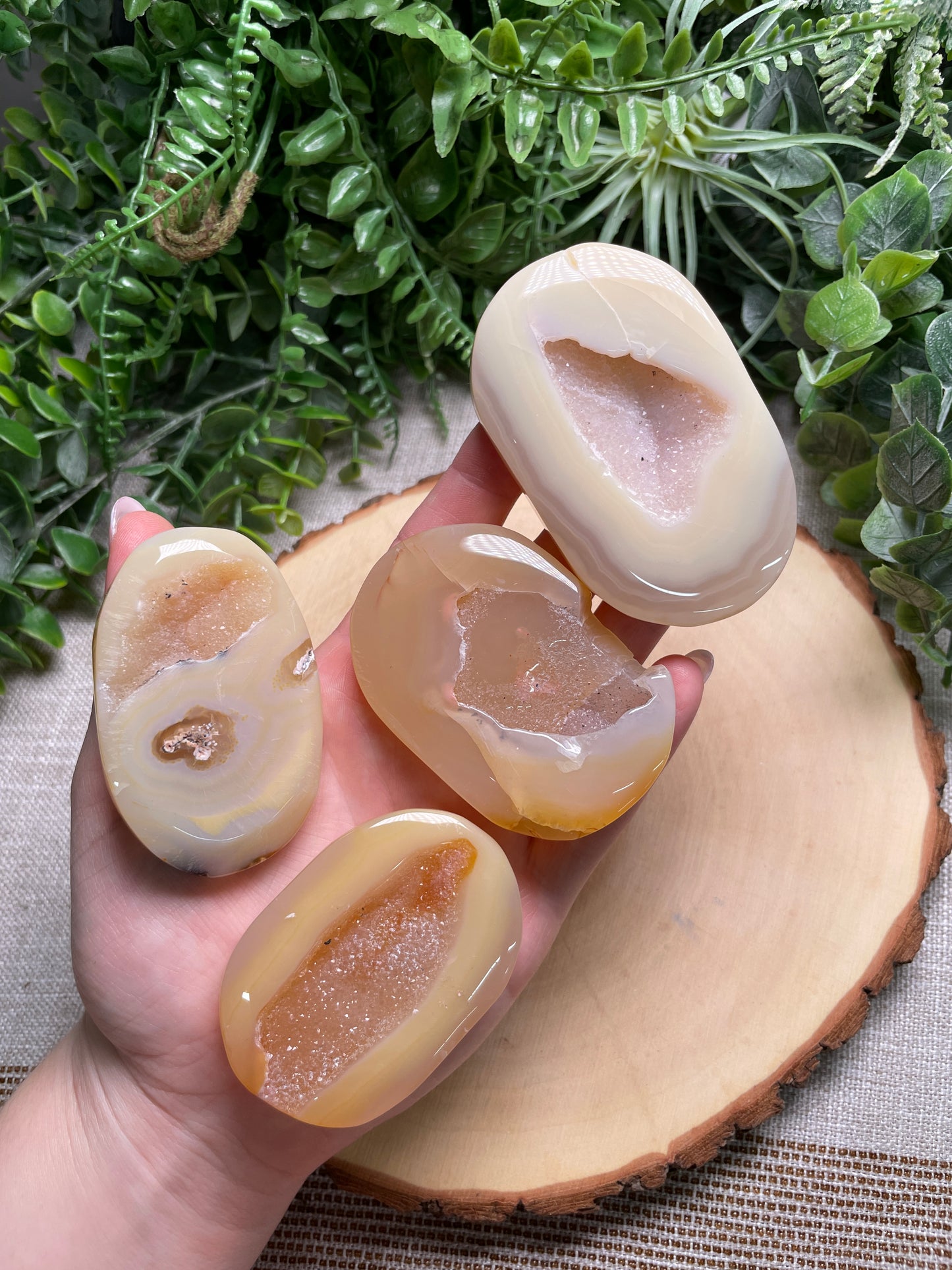 Druzy Agate Palm Stone