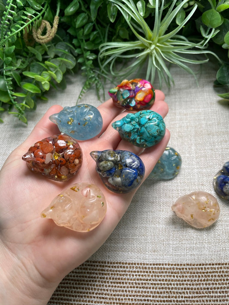 Resin Crystal Chip Sleeping Cat