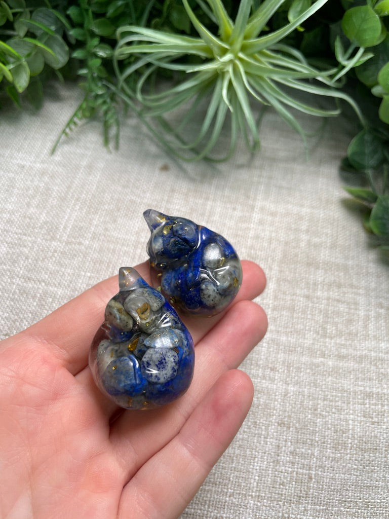 Resin Crystal Chip Sleeping Cat