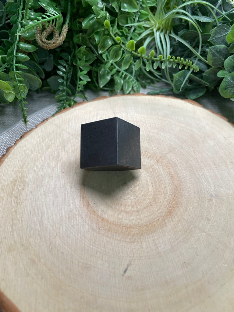 Graphite Cube