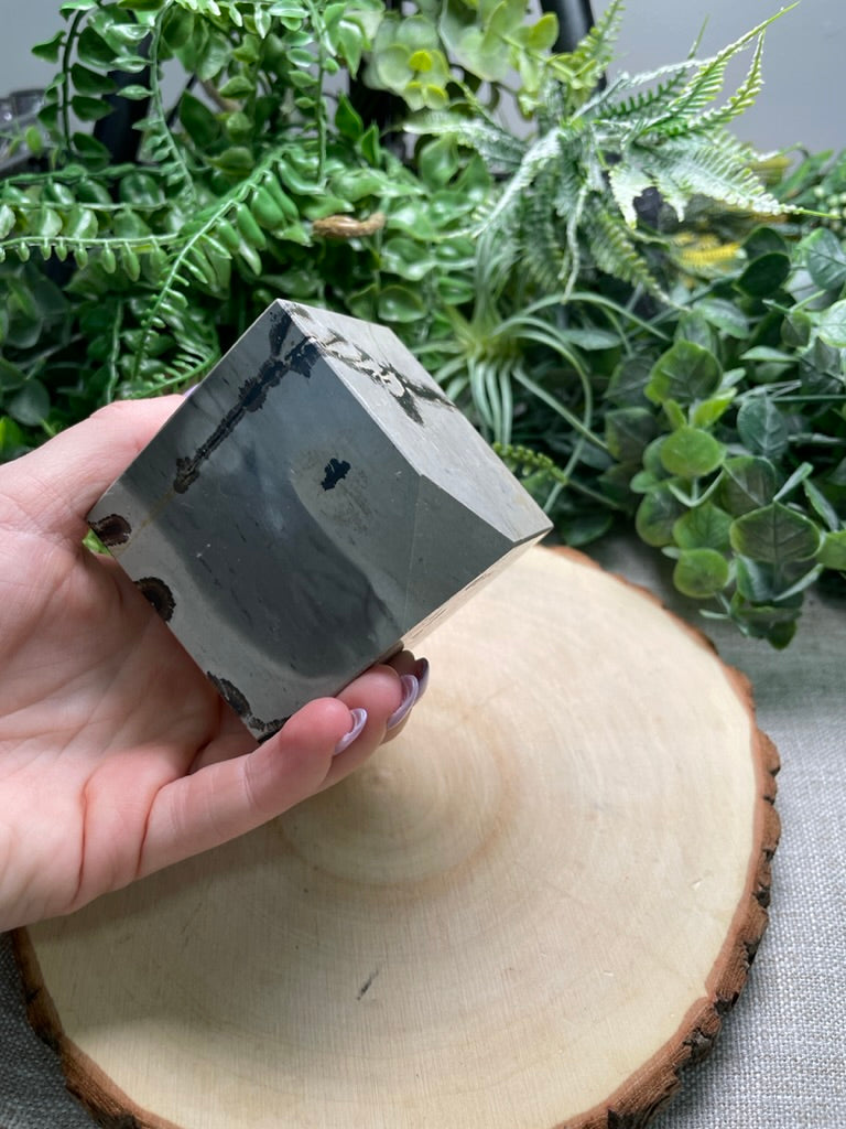 Picture Jasper Cube