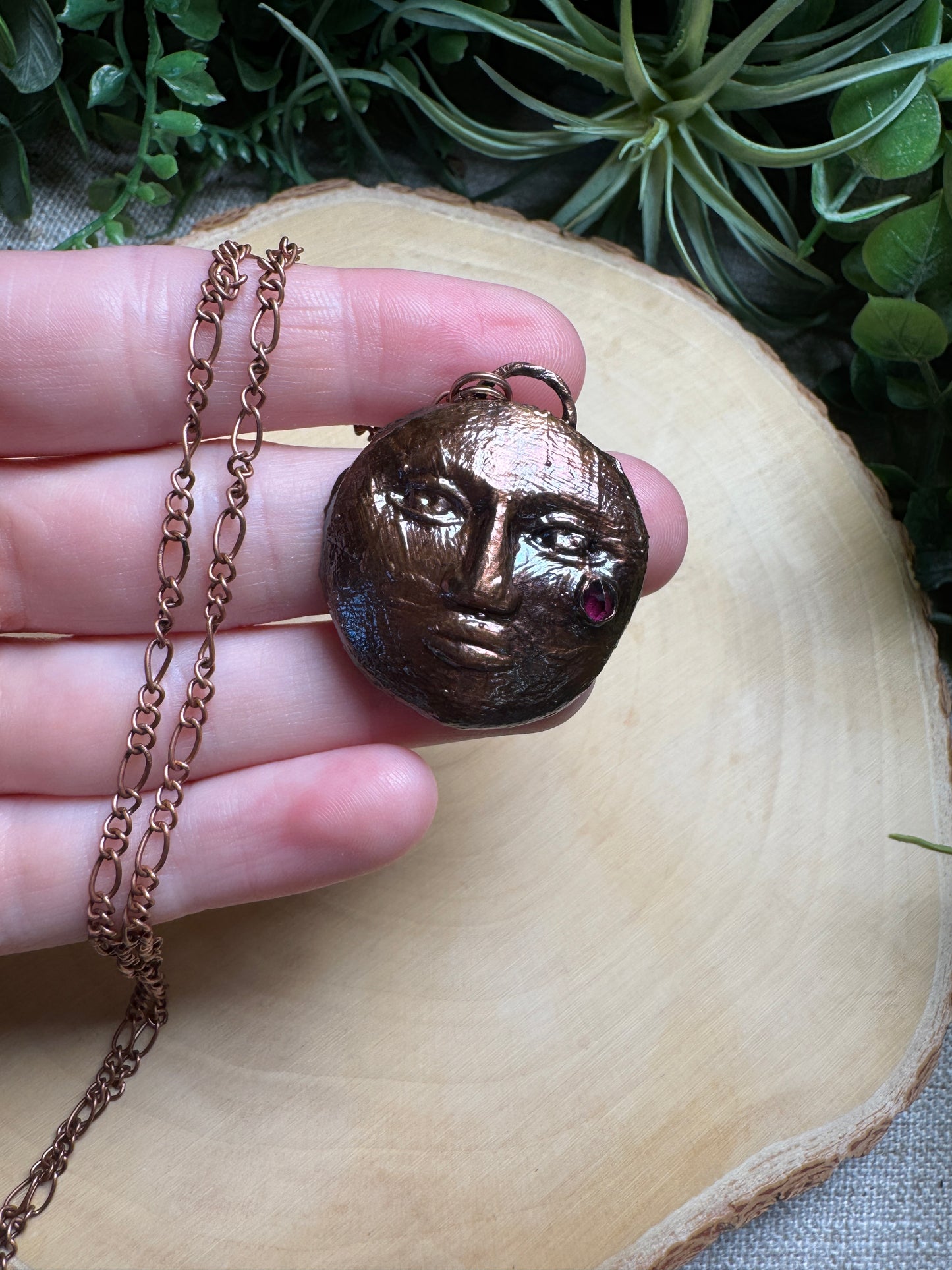 Sanae- Garnet Goddess Necklace