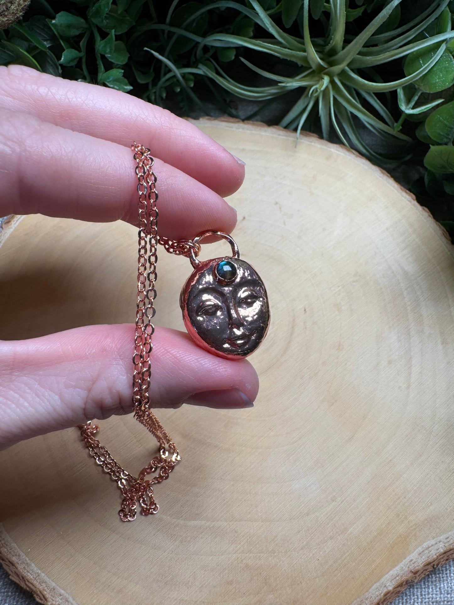 Zoey- Labradorite Goddess Necklace