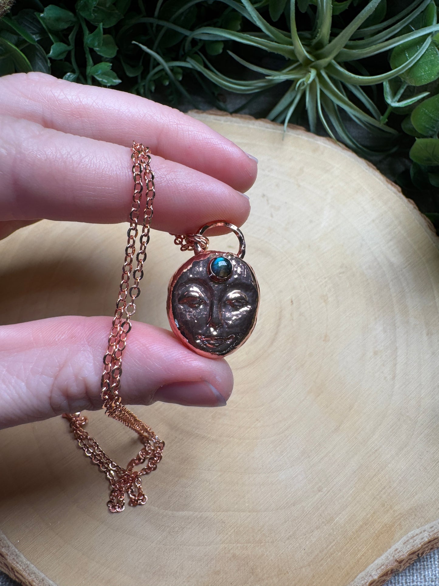 Zoey- Labradorite Goddess Necklace