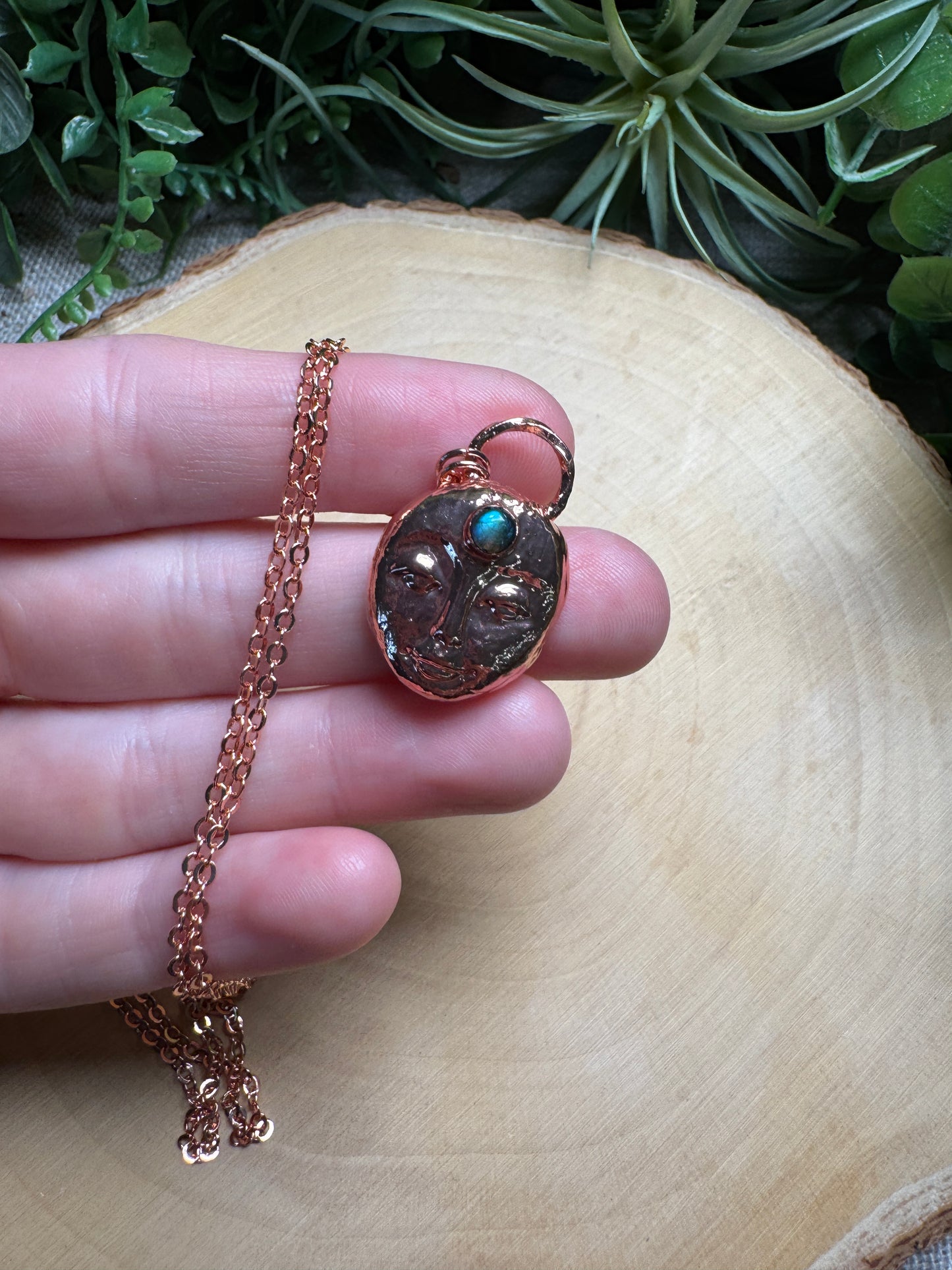 Zoey- Labradorite Goddess Necklace