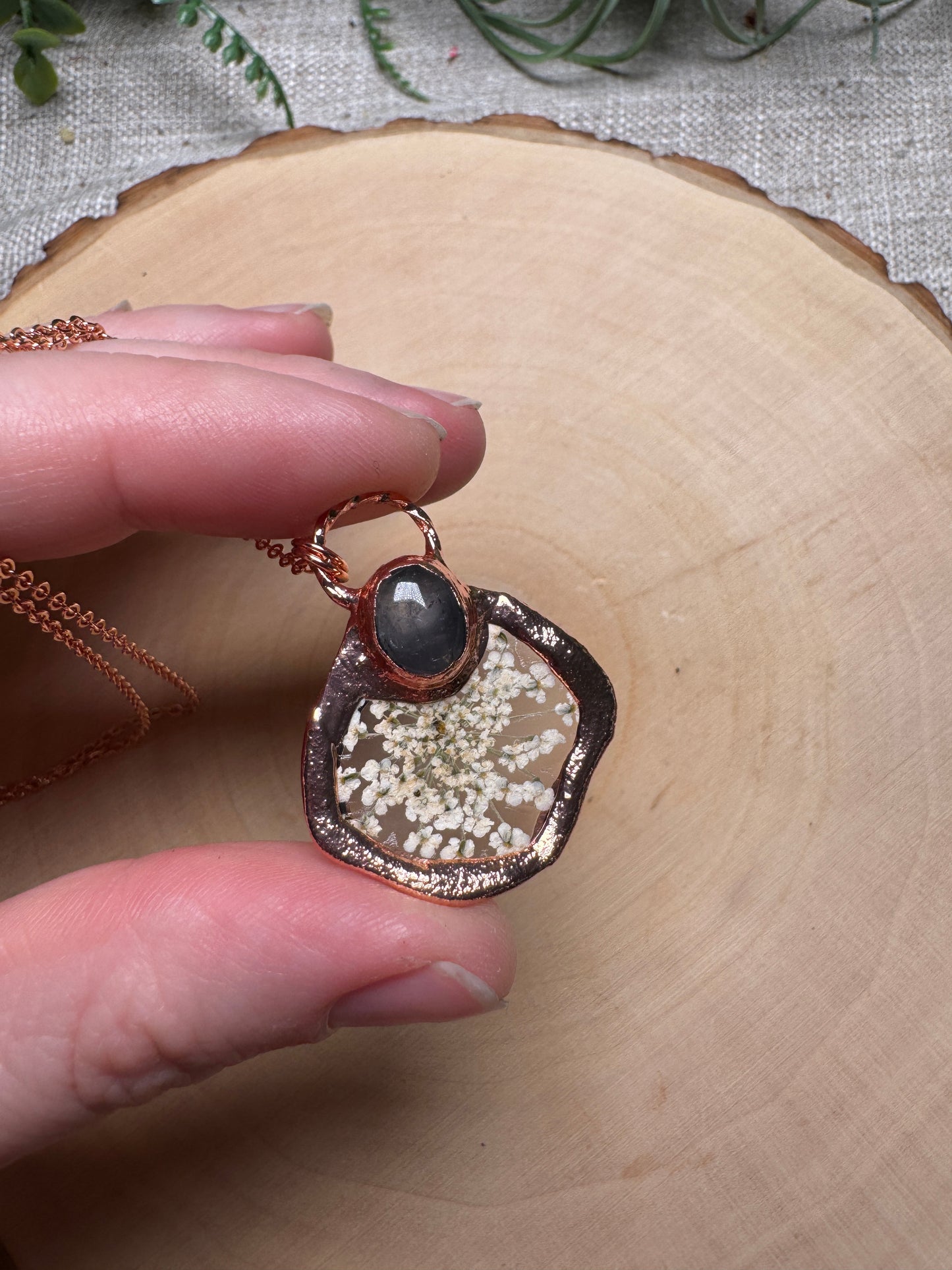 Thistleblossom- Rose Quartz and Dried Queen Anne's Lace Flower Necklace