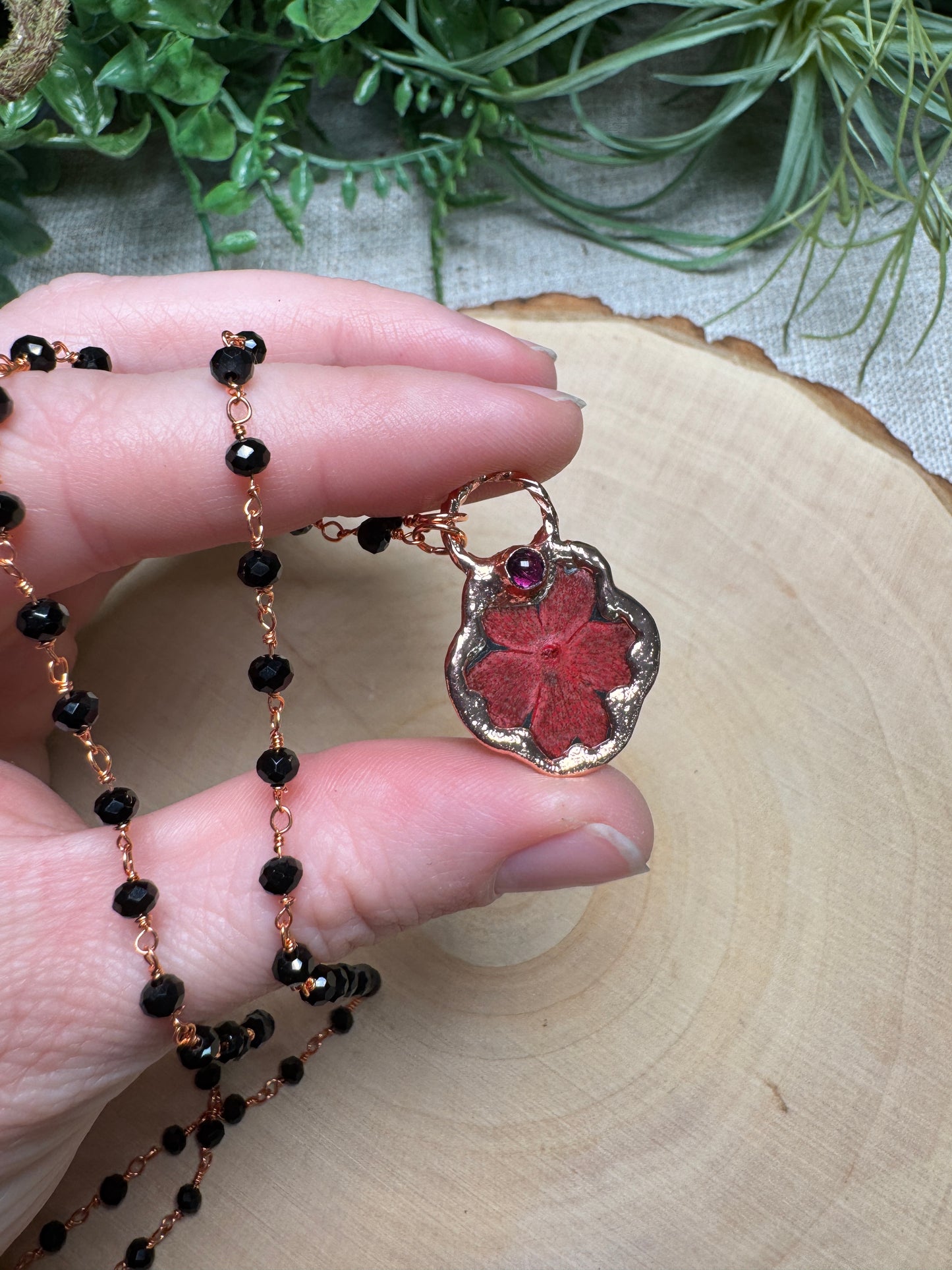 Lumira- Garnet and Flower Necklace