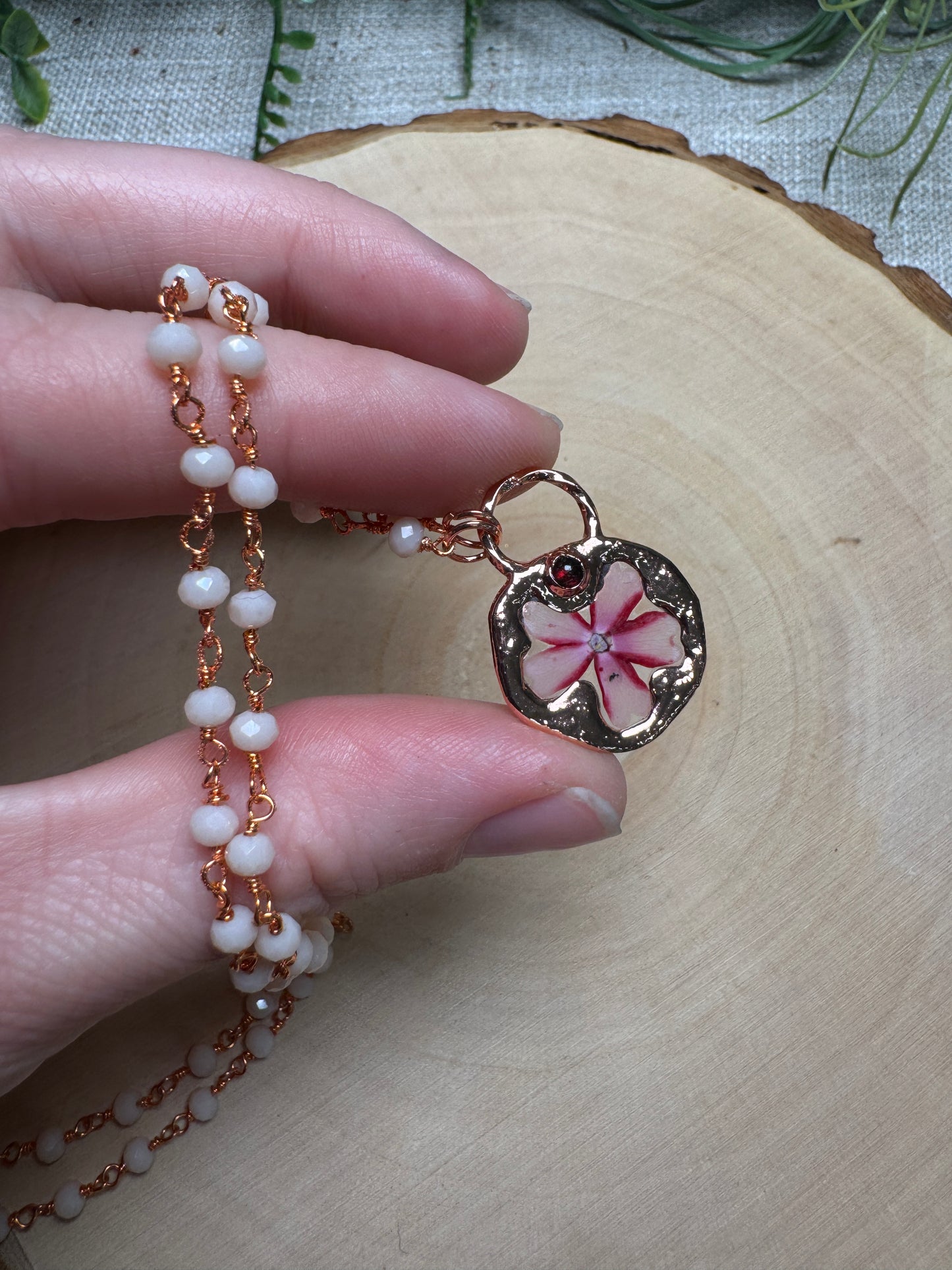 Zephyra- Garnet and Flower Necklace
