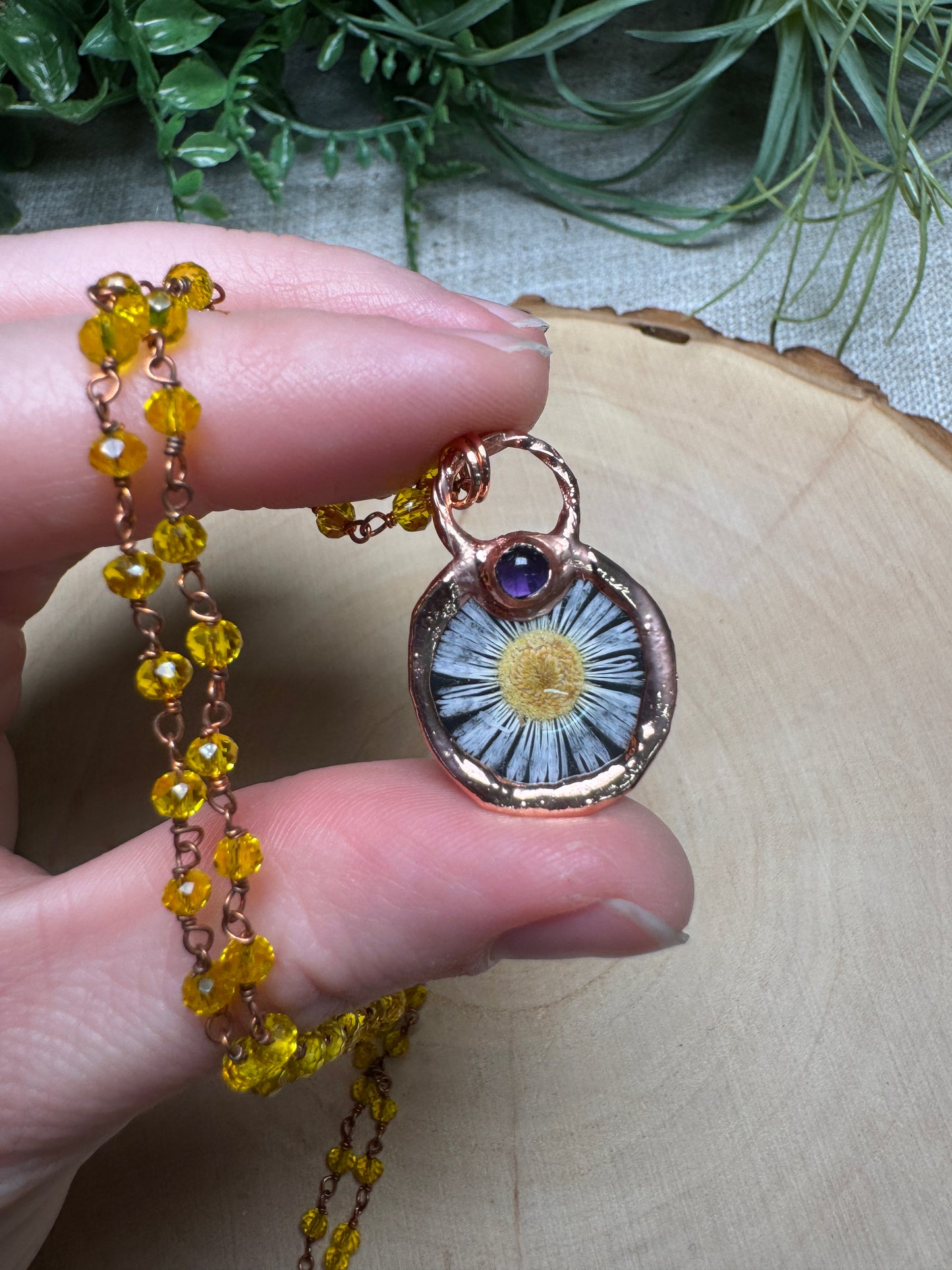 Mistara-Amethyst and Flower Necklace