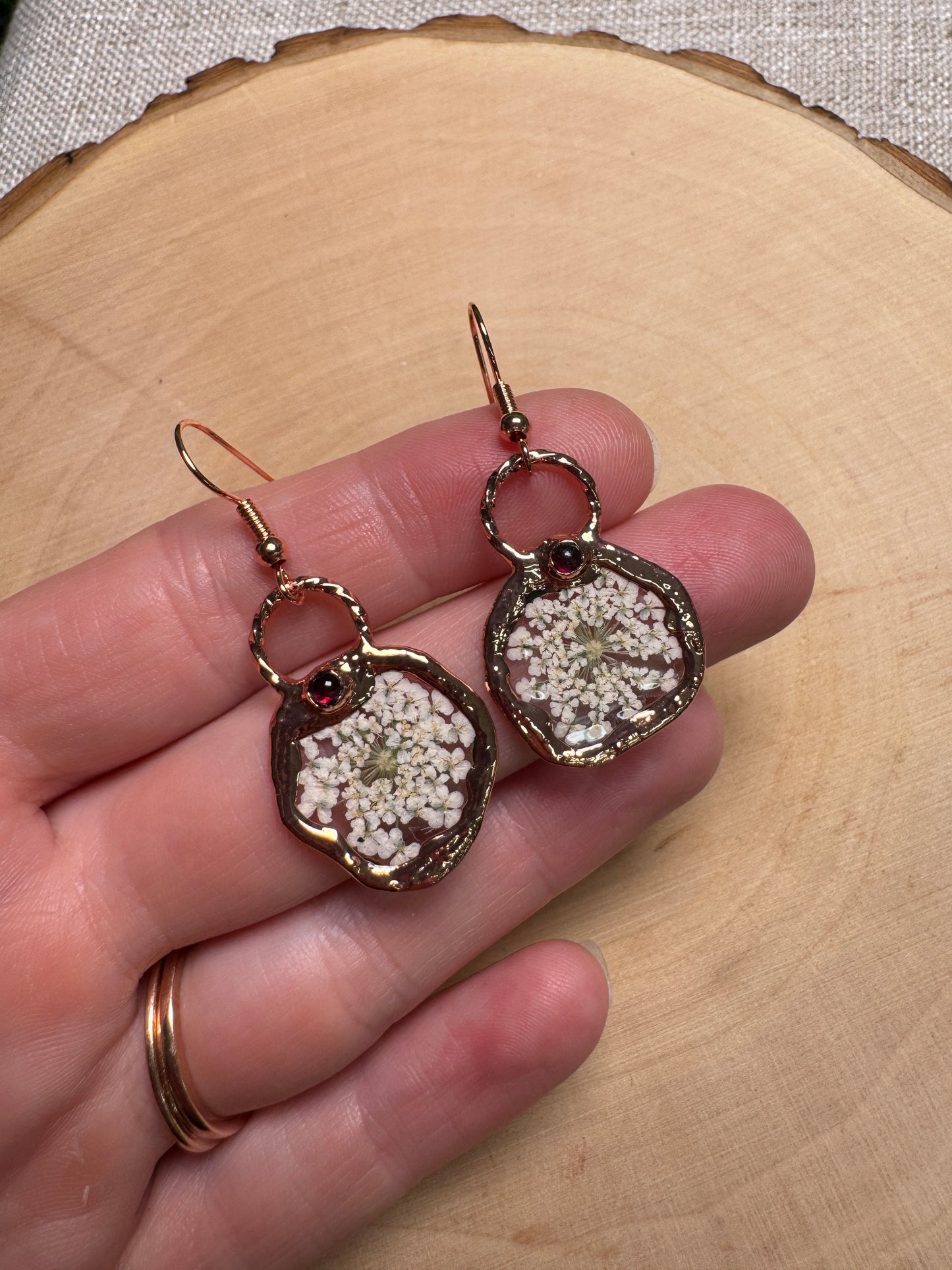 Lichenna- Garnet and Flower Earrings