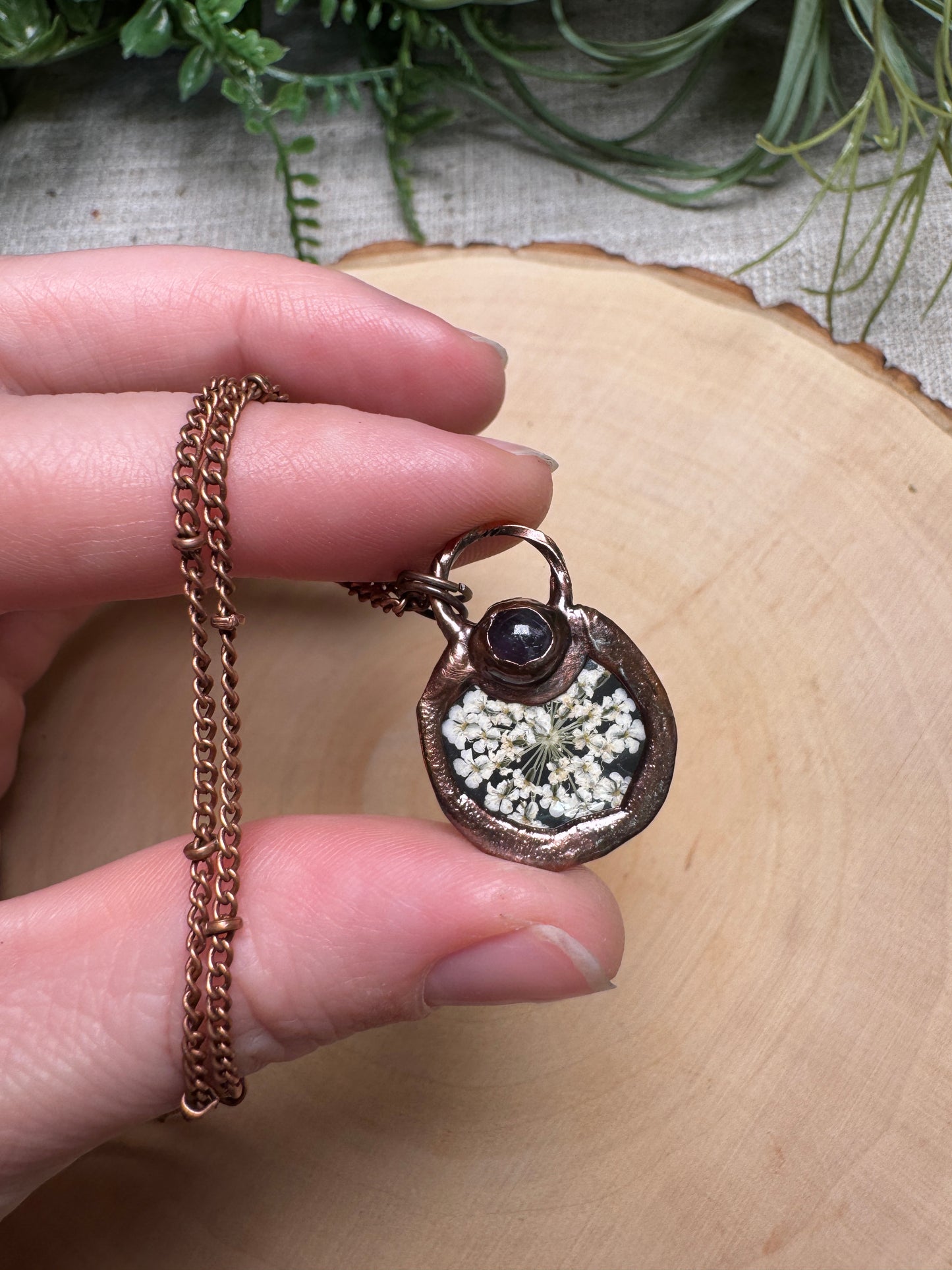 Marivelle- Amethyst and Flower Necklace
