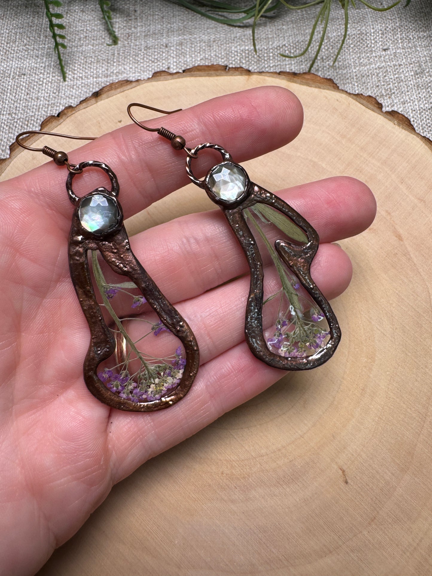 Solenya- Shell and Flower Earrings