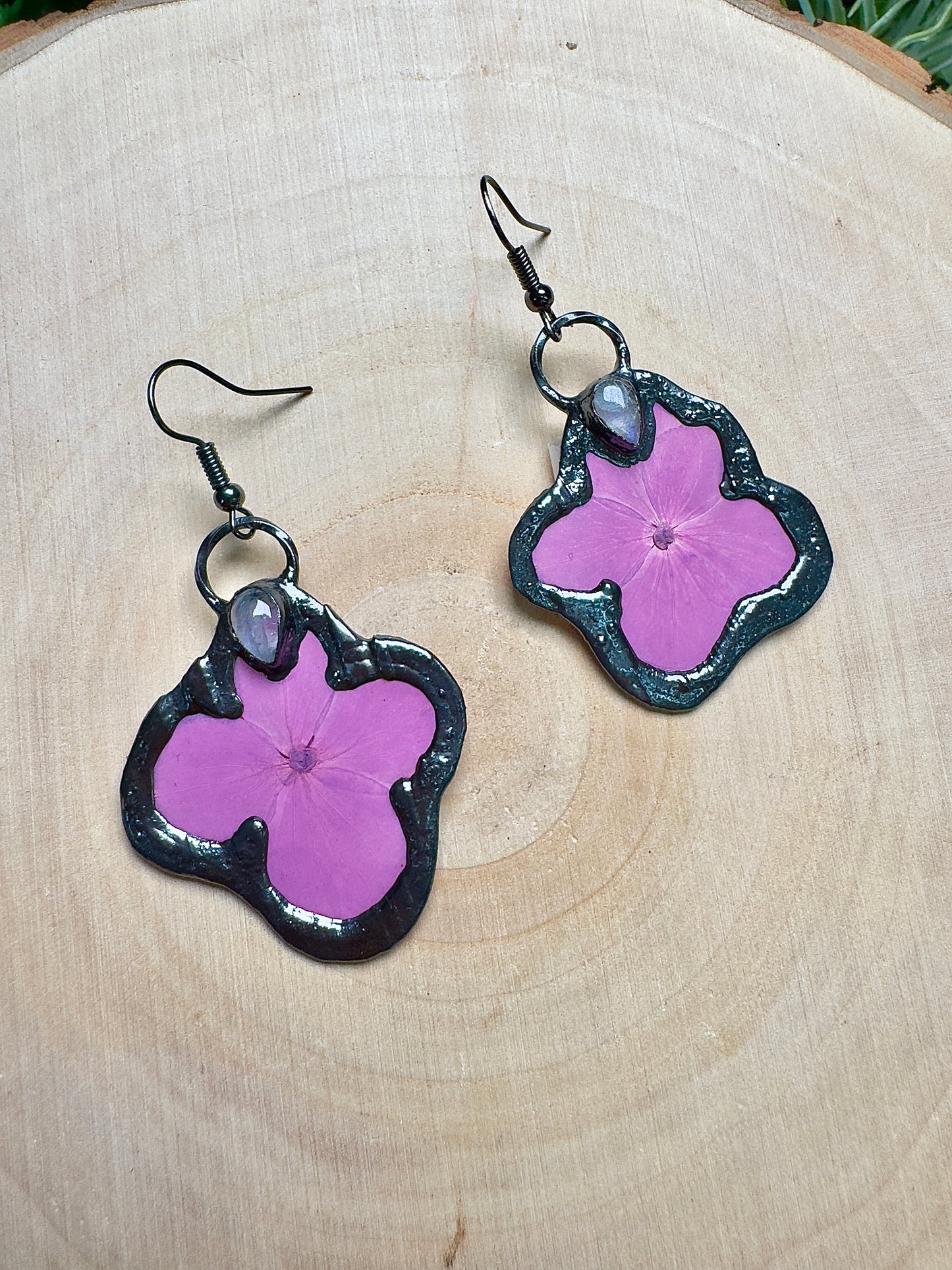 Twinkleaura- Moonstone and Flower Earrings