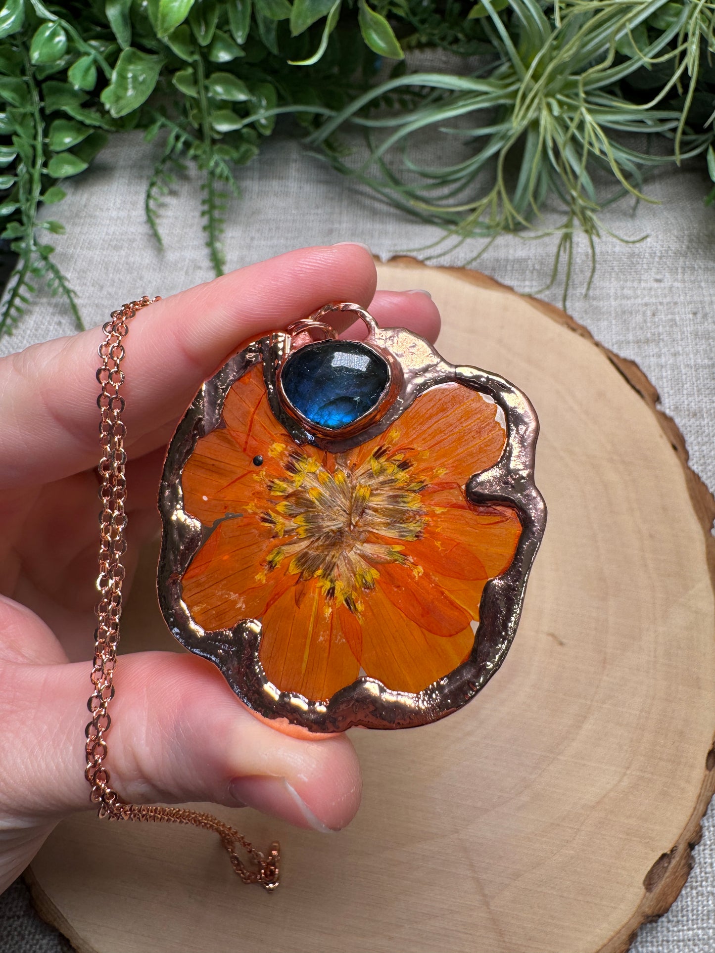 Azaleen- Labradorite and Flower Necklace