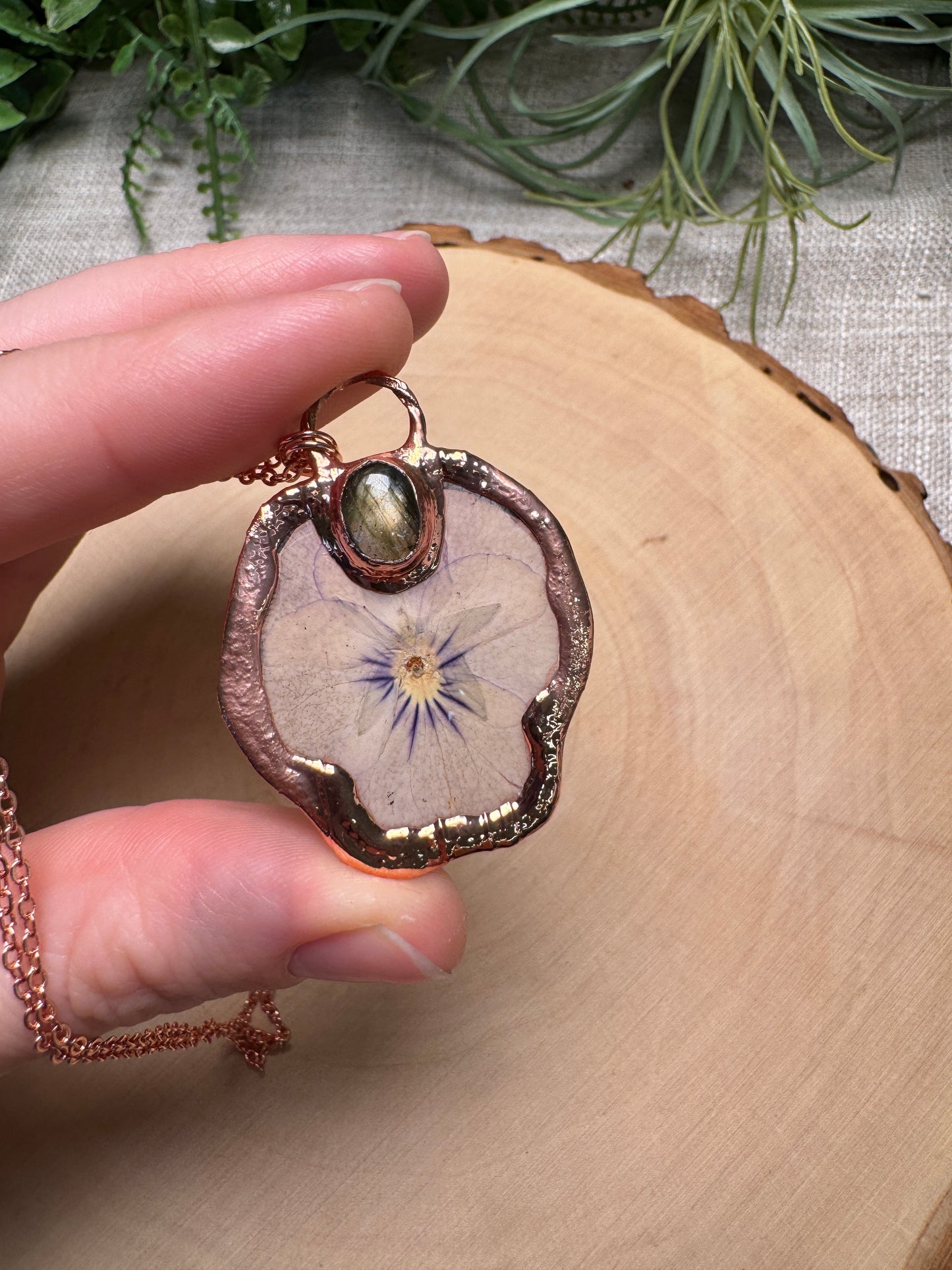 Lavenwyn- Labradorite and Flower Necklace