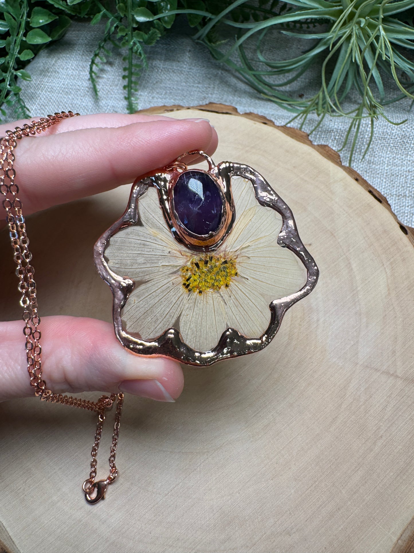 Primarose- Amethyst and Flower Necklace