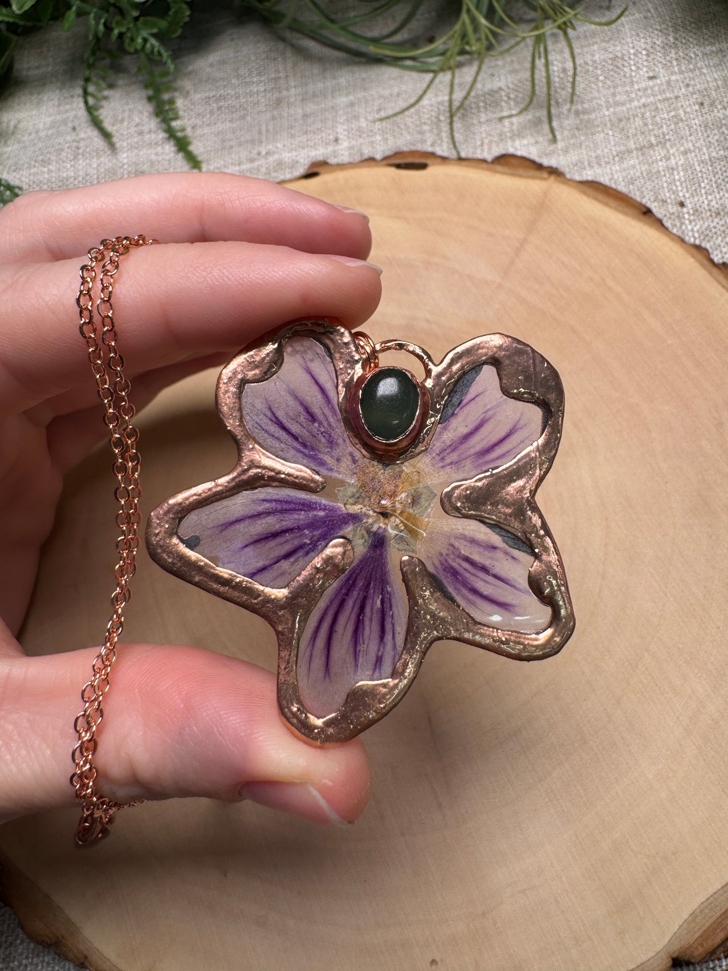Thalindra- Green Aventurine and Flower Necklace