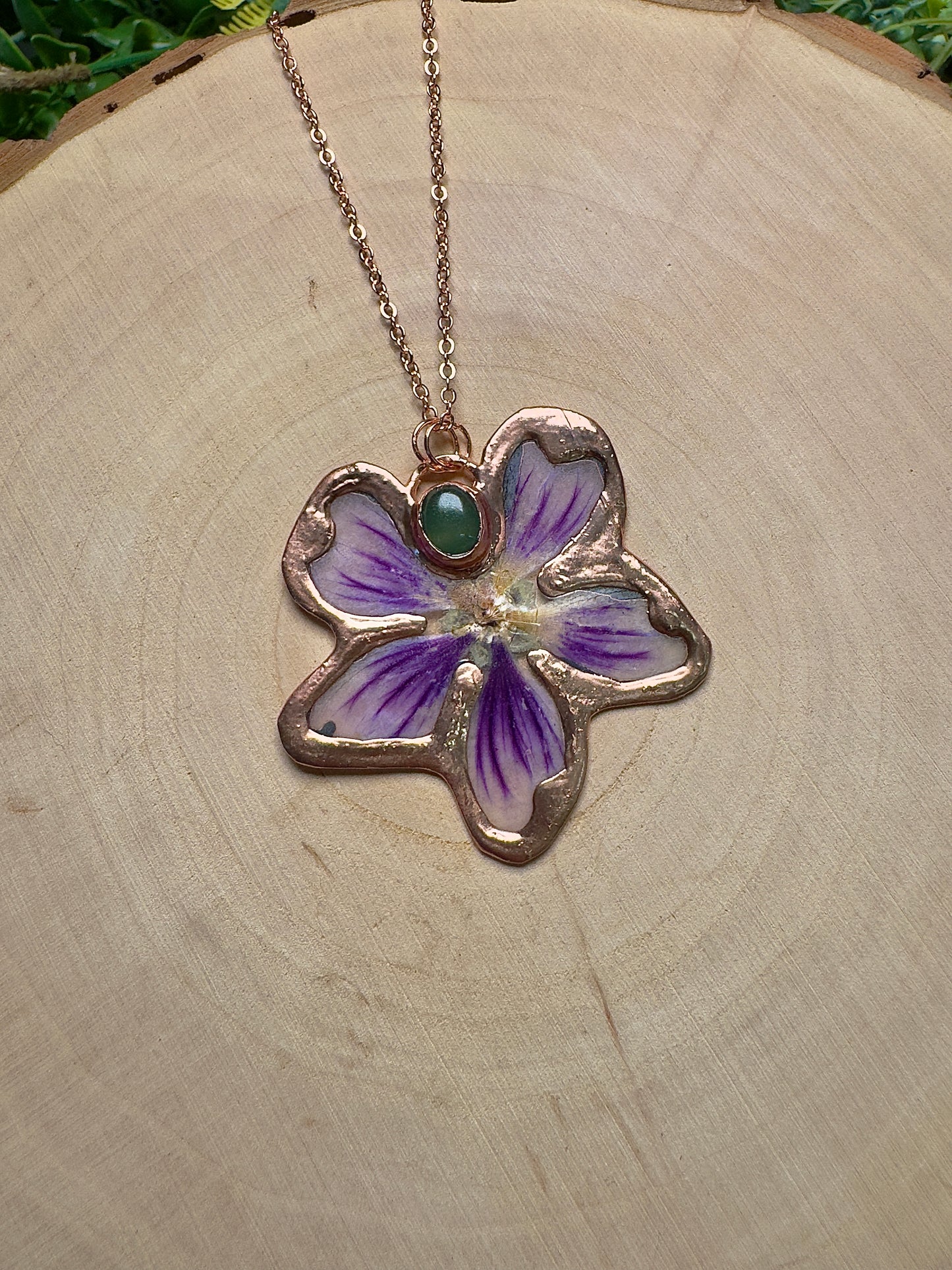 Thalindra- Green Aventurine and Flower Necklace