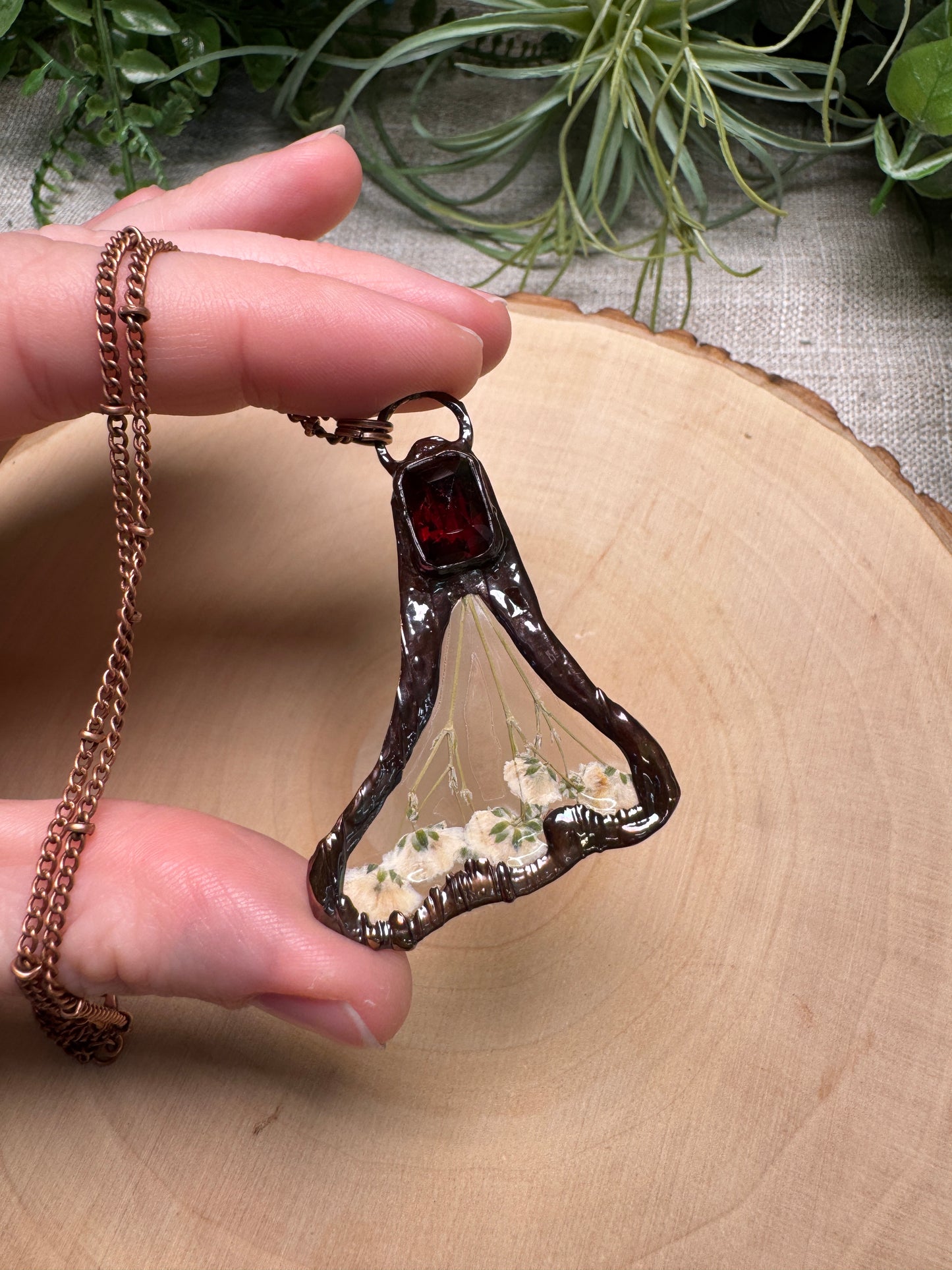 Viridra- Garnet and Flower Necklace