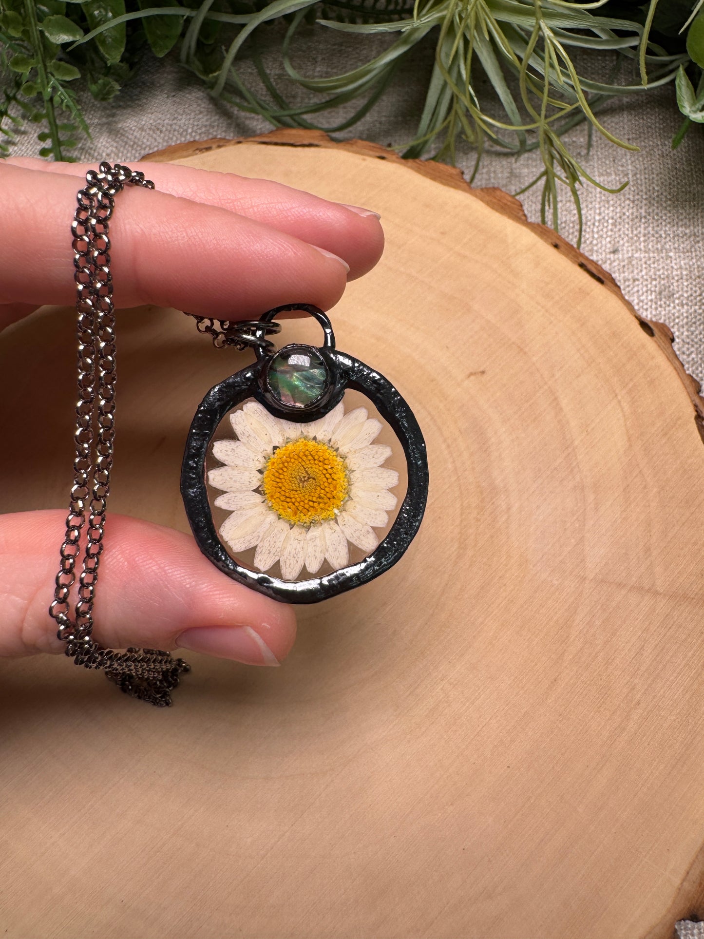 Whisperra- Abalone Shell and Flower Necklace