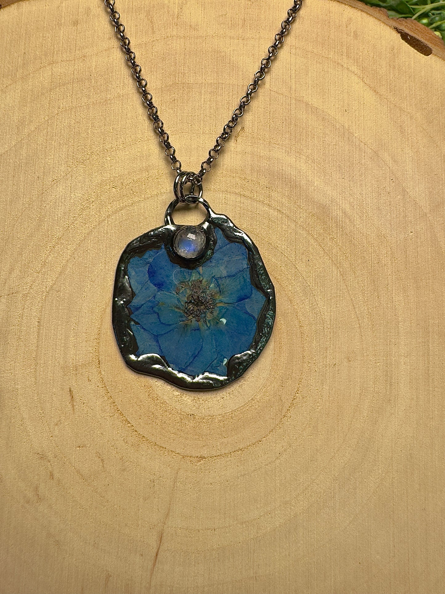 Elowen- Moonstone and Flower Necklace