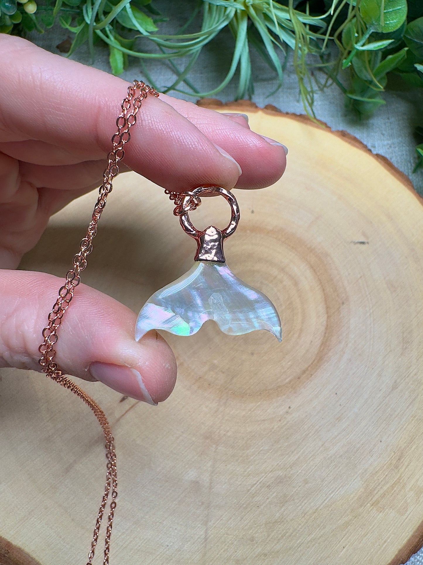 Mother of Pearl Shell Mermaid Tail Necklace