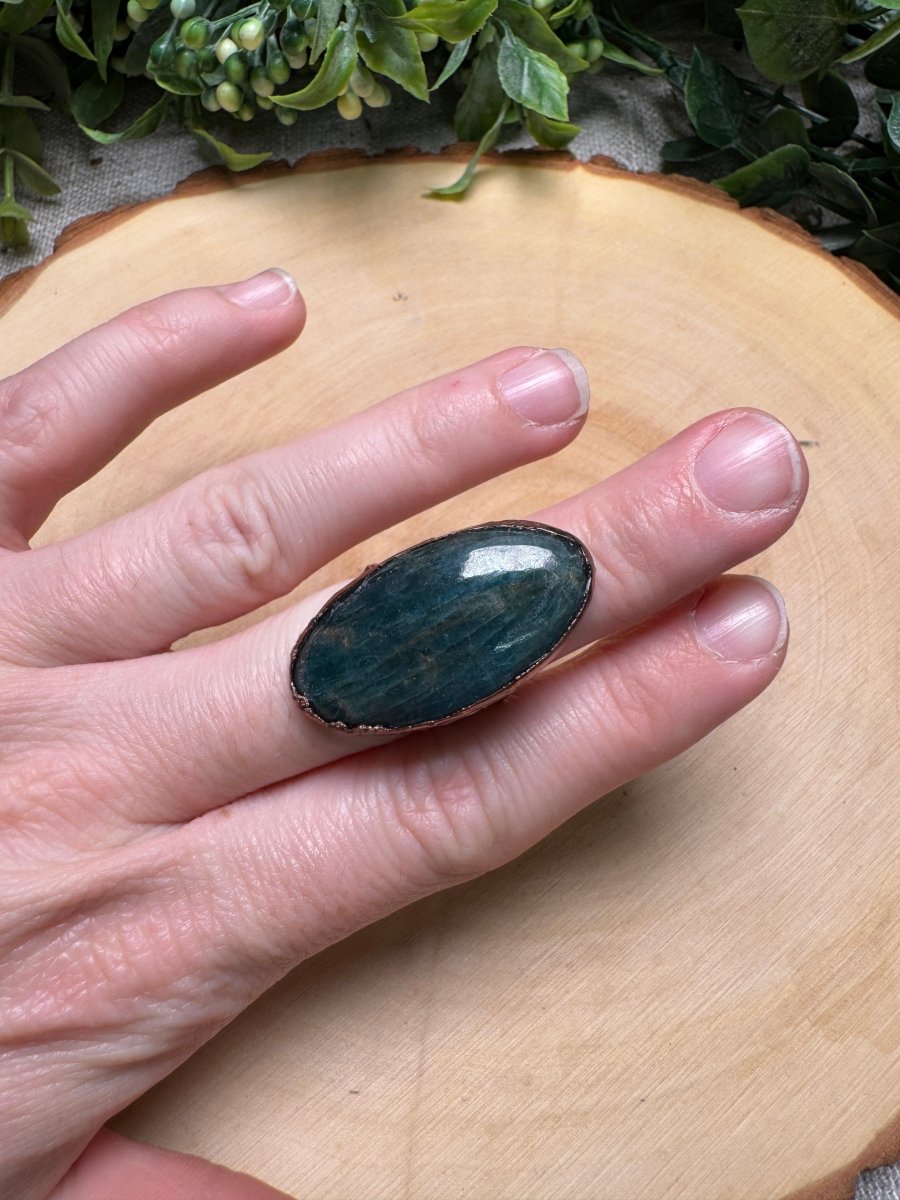 Blue Apatite Ring Size 6 | Copper Ashes