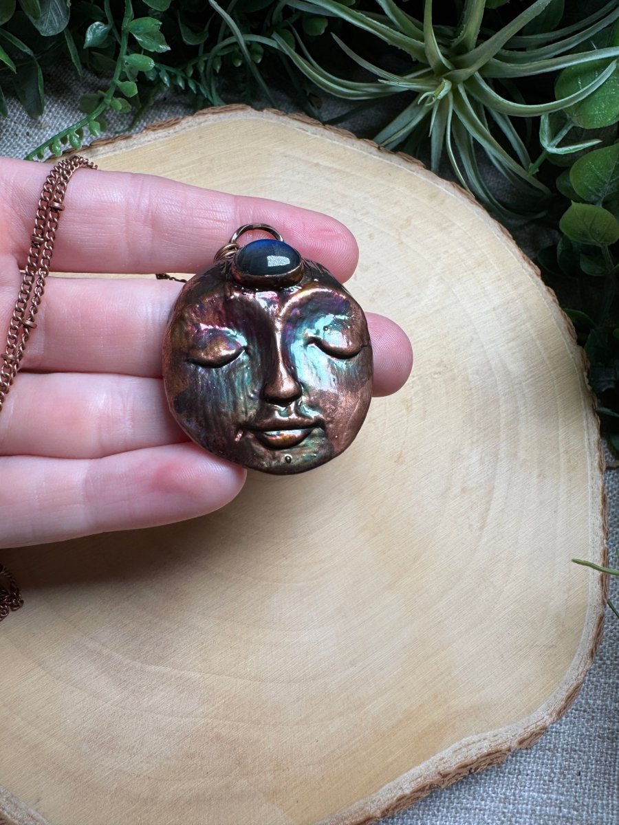 Cady - Labradorite Goddess Necklace | Copper Ashes