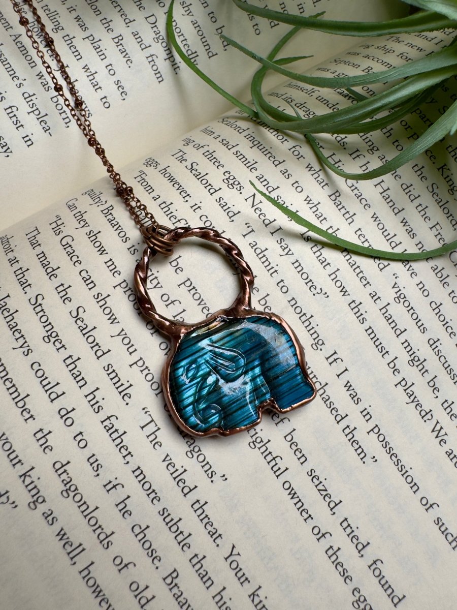 Elephant Labradorite Necklace | Copper Ashes