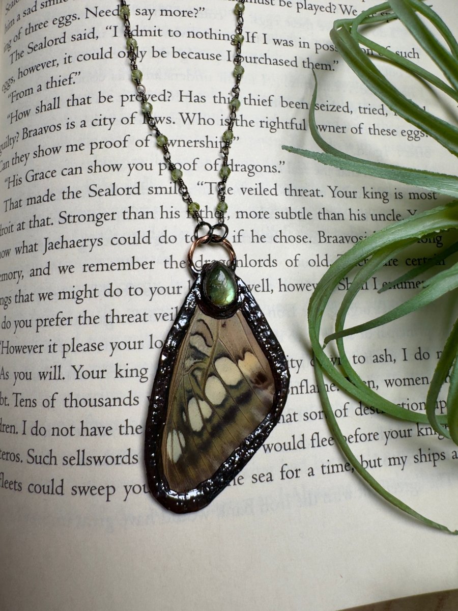 Labradorite and Butterfly Wing Necklace with Peridot Beaded Chain (reversible) | Copper Ashes