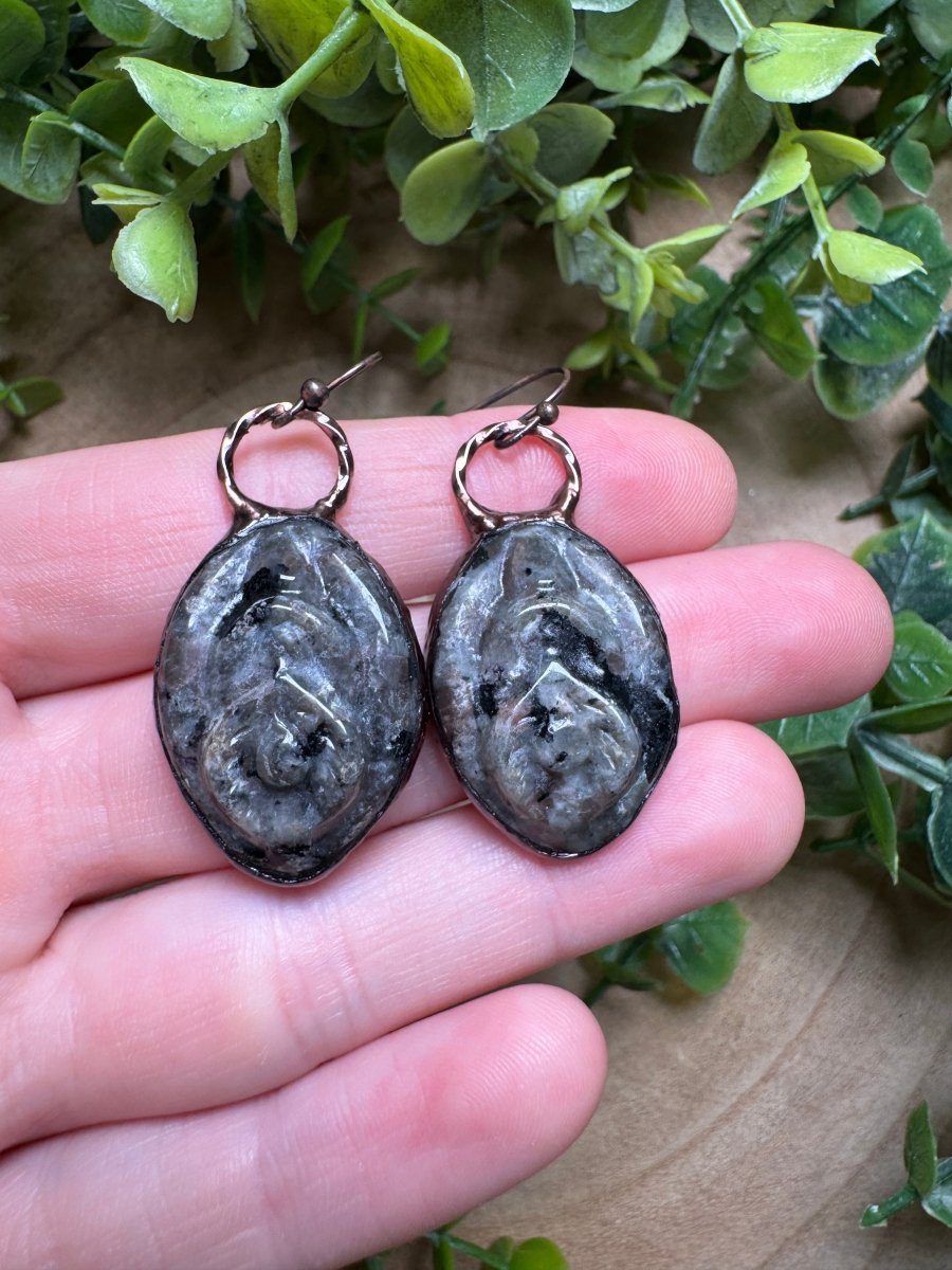 Larvikite Yoni Earrings | Copper Ashes