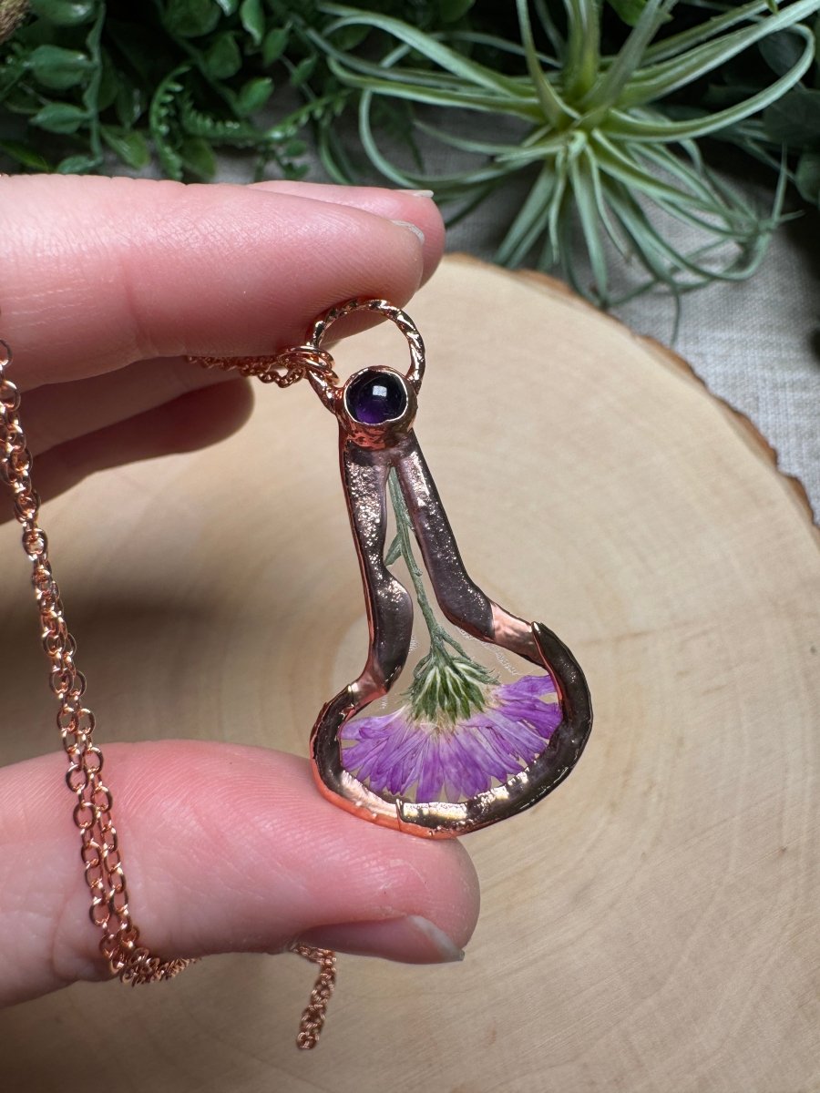 Liliane - Amethyst and Flower Necklace | Copper Ashes