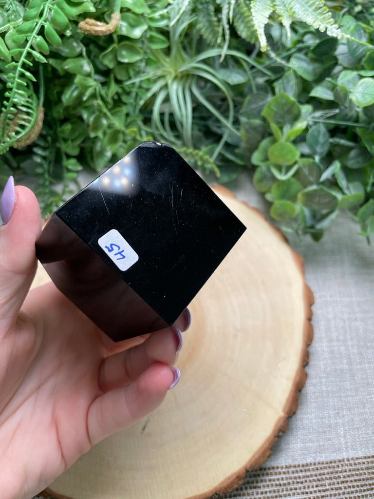 Obsidian Cube | Copper Ashes