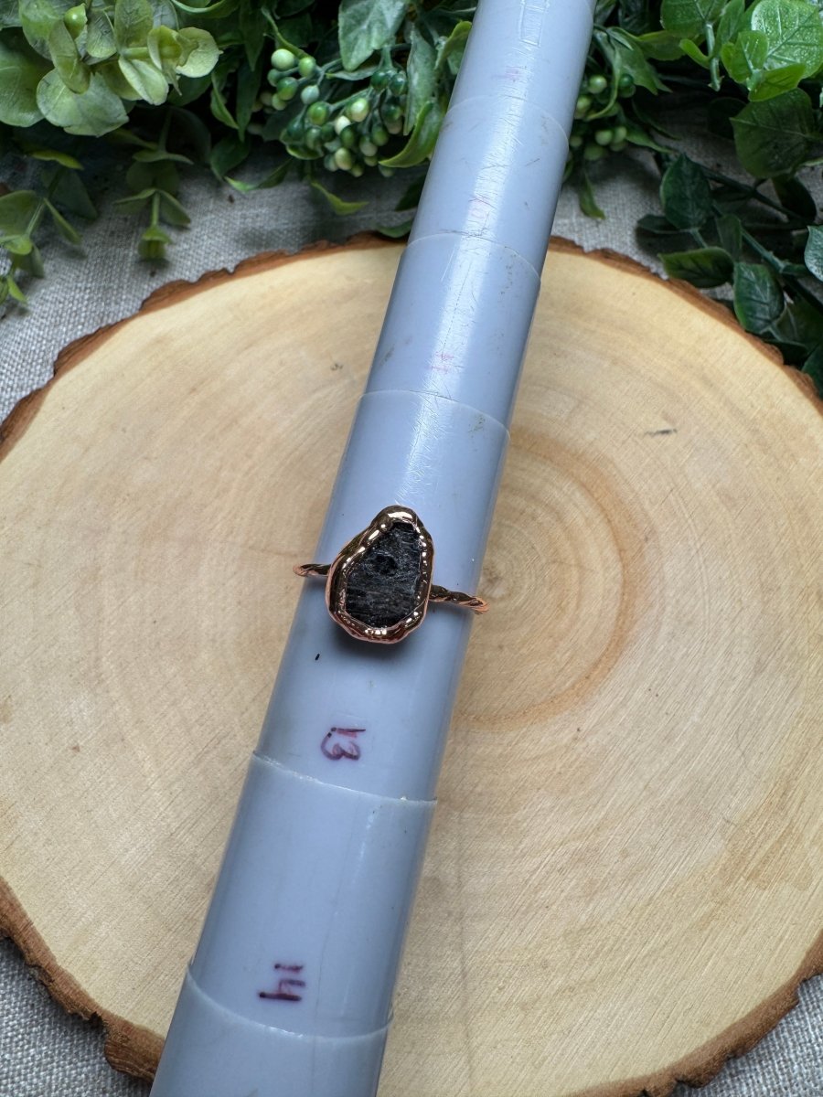 Quartz Ring Size 12 | Copper Ashes