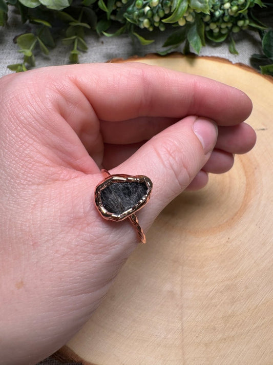 Quartz Ring Size 12 | Copper Ashes