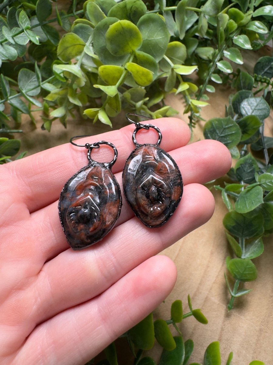 Red Que Sera Yoni Earrings | Copper Ashes
