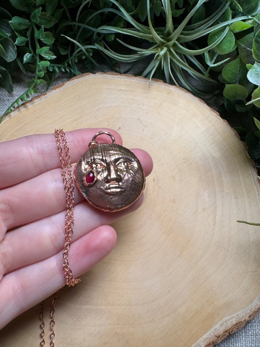 Sara - Garnet Goddess Necklace | Copper Ashes