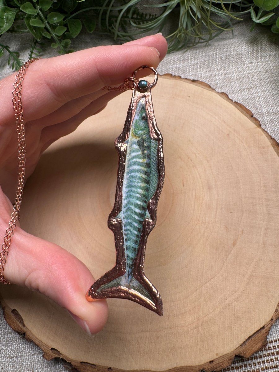 Wahoo and Labradorite Necklace | Copper Ashes