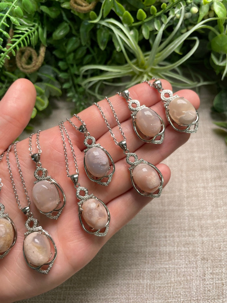 Flower Agate Necklace
