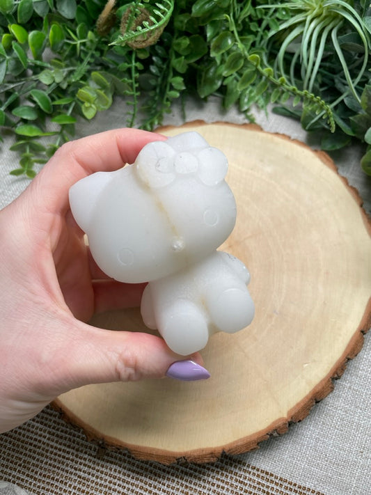 Synthetic White Jade Hello Kitty (chipped)