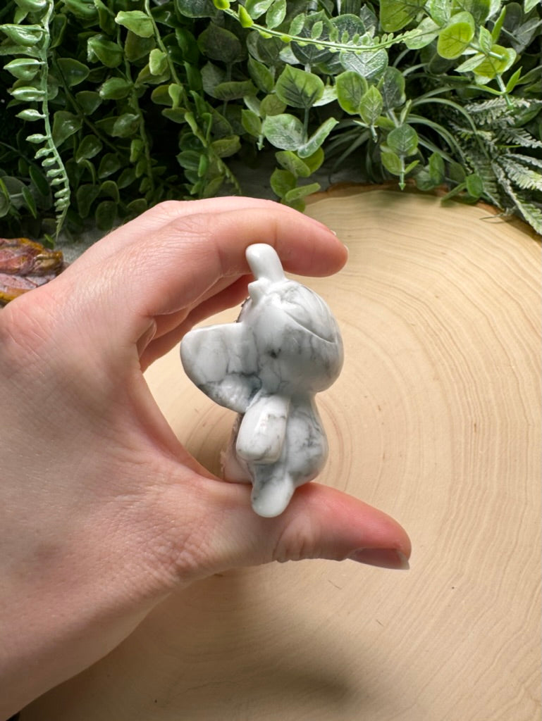Howlite Bugman