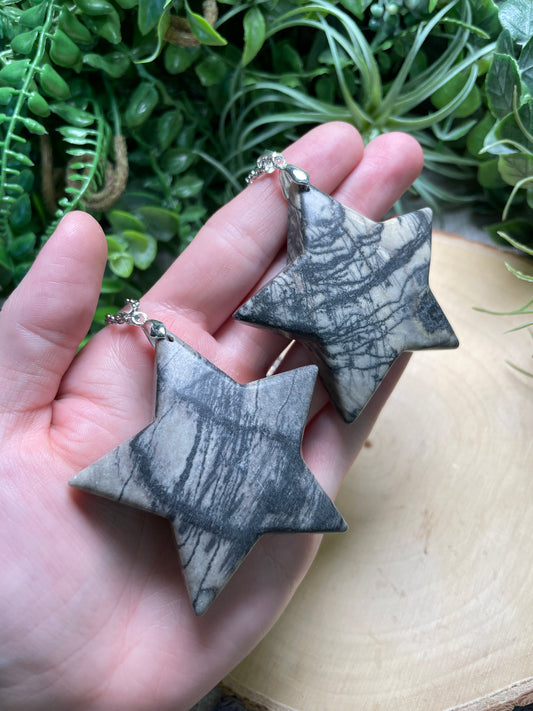 Chunky Spiderweb Jasper Star Necklace