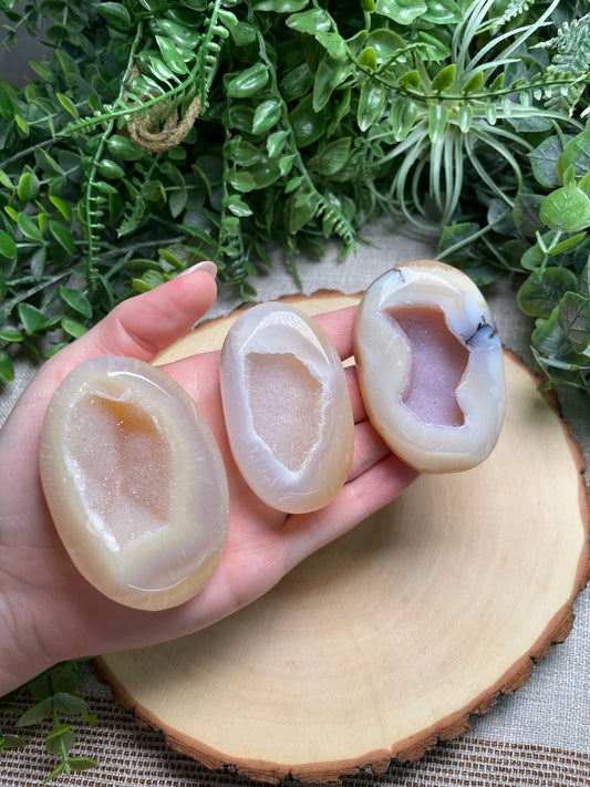 Druzy Agate Palm Stone