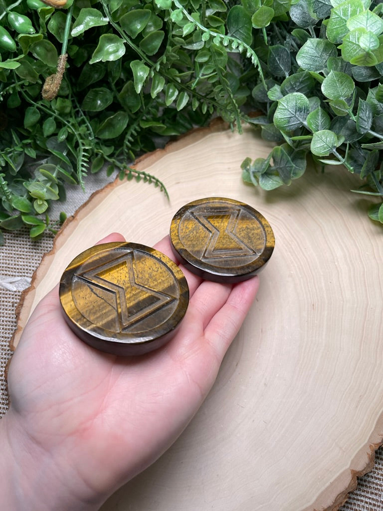 Tigers Eye Black Widow Avengers Symbol