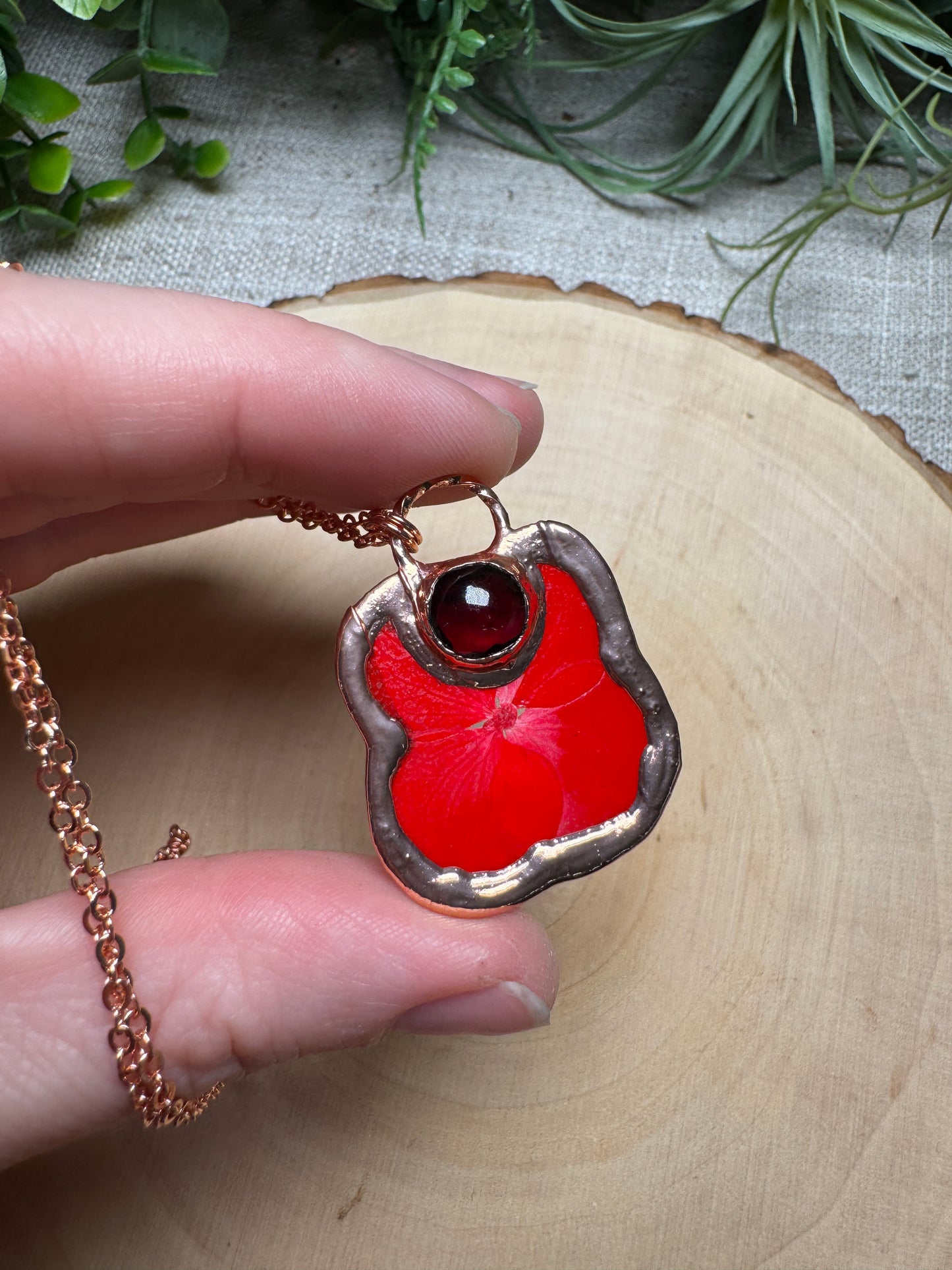 Clovera- Garnet and Flower Necklace