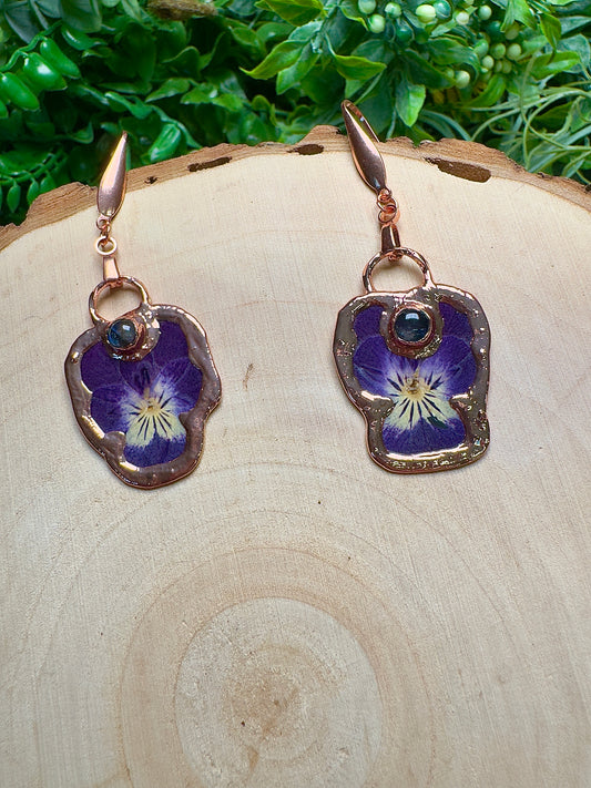 Mossara- Labradorite and Flower Earrings